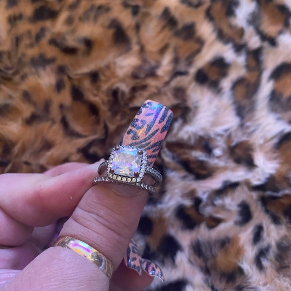 Wedding ring set size 7 - Picture 6 of 6